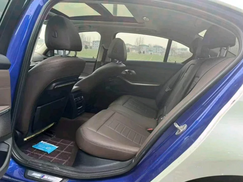 宝马3系 后面外观三
