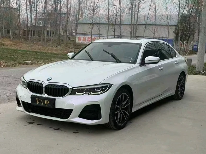 宝马3系 正面外观三