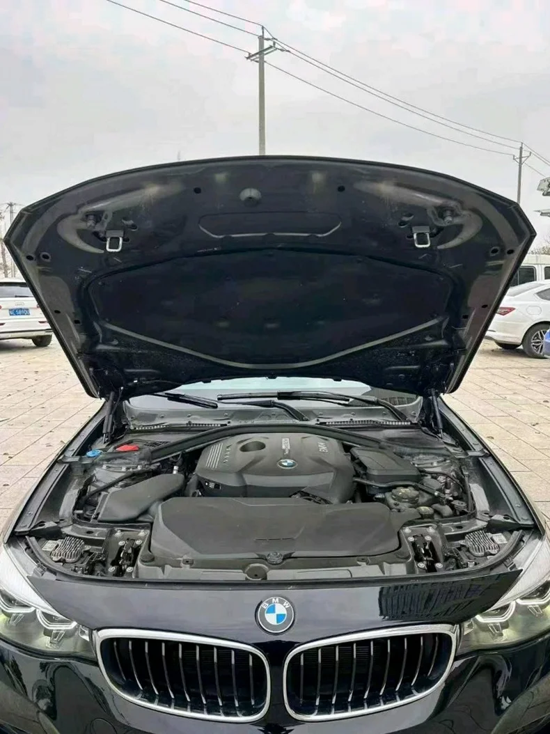 宝马3系 驾驶室