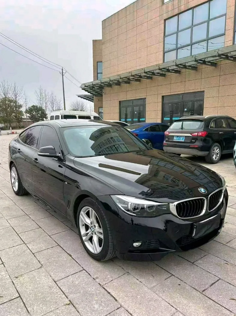 宝马3系 正面外观三