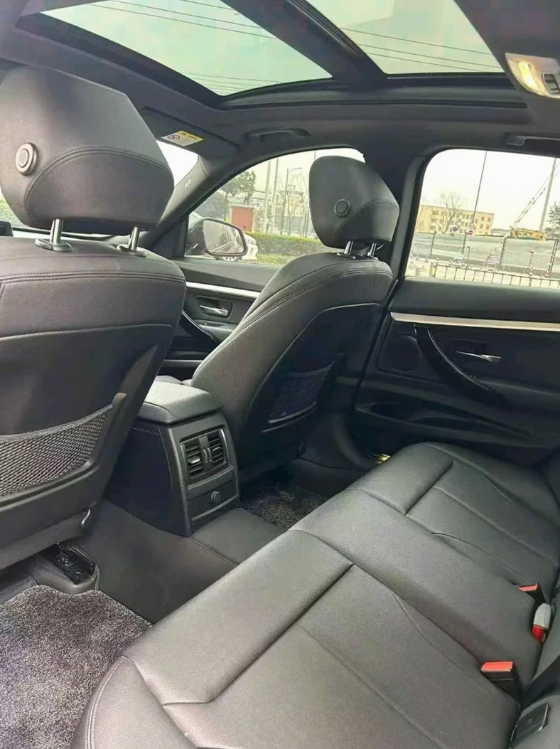 宝马3系 后面外观三