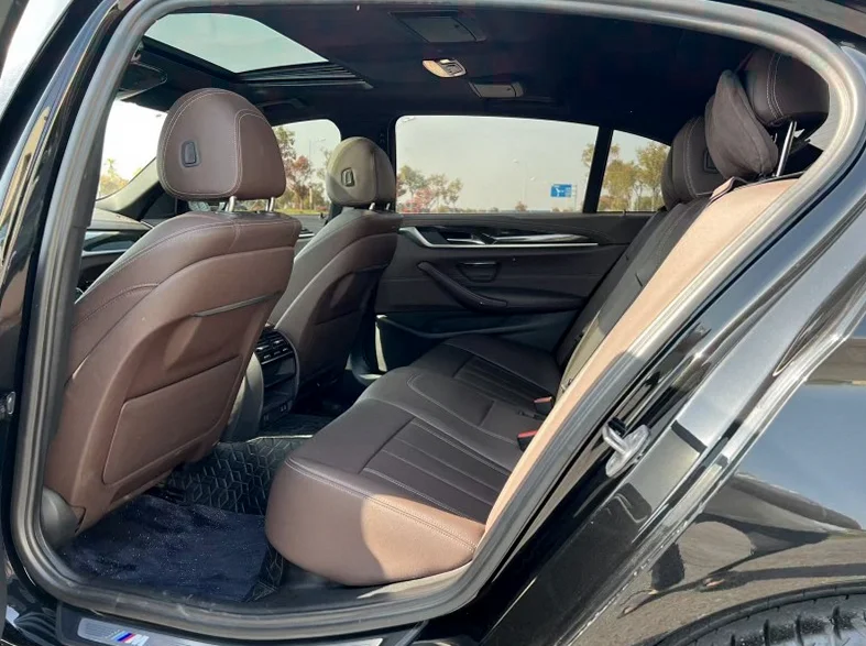 宝马5系 后面外观二