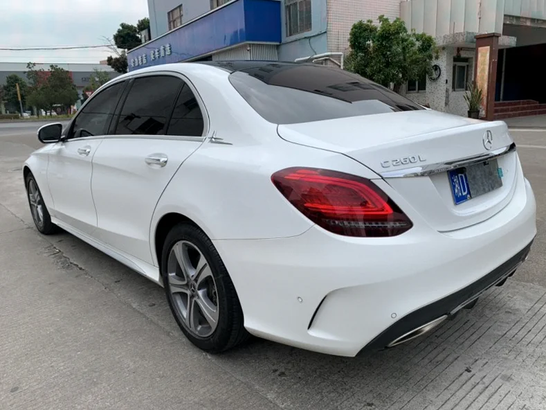 奔驰C 后面外观二