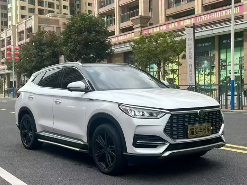 比亚迪宋 正面外观三