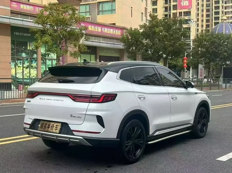 比亚迪宋 内饰后排