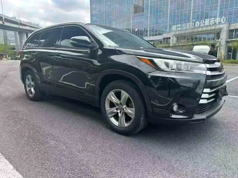 丰田汉兰达 正面外观二