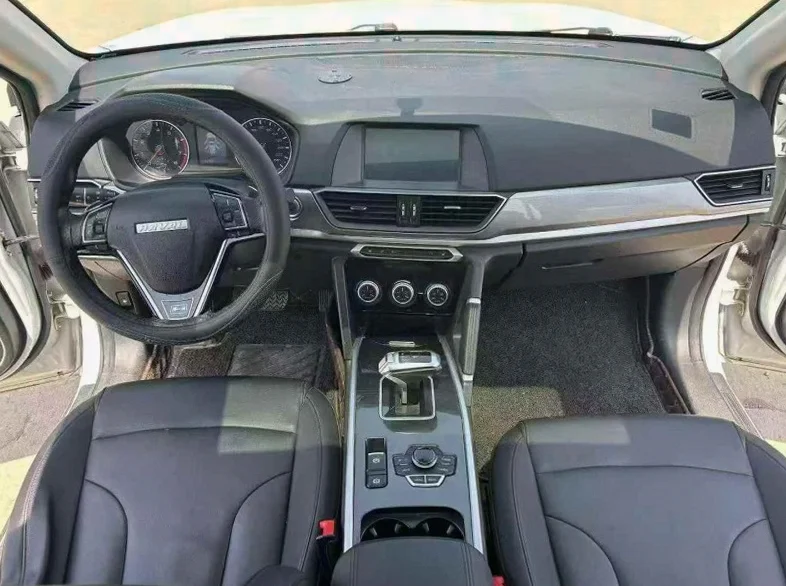 哈弗H6 后面外观三