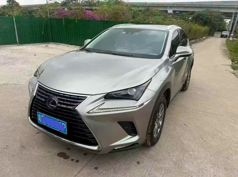 雷克萨斯NX 正面外观三