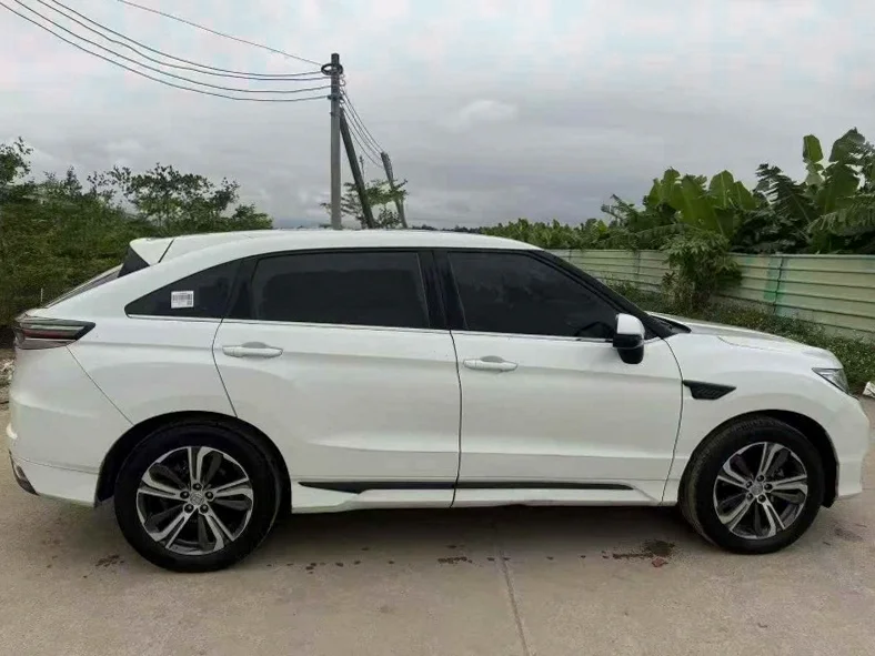 本田URV 内饰后排