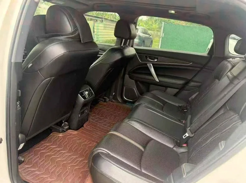 本田URV 后面外观一