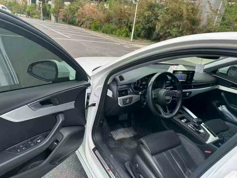 奥迪A4L 后面外观三