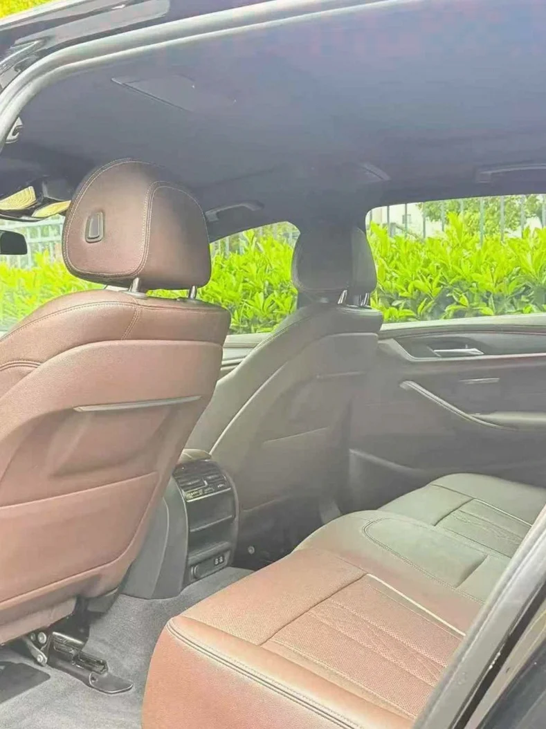 宝马5系 后面外观三