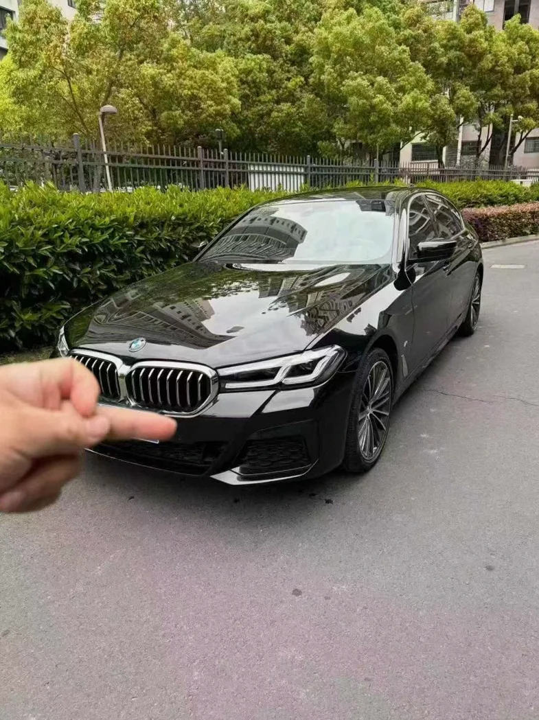 宝马5系 正面外观二