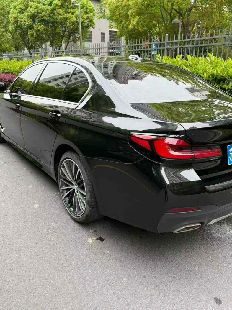 宝马5系 内饰后排