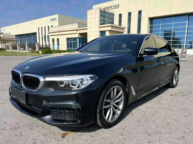 宝马5系 内饰前排