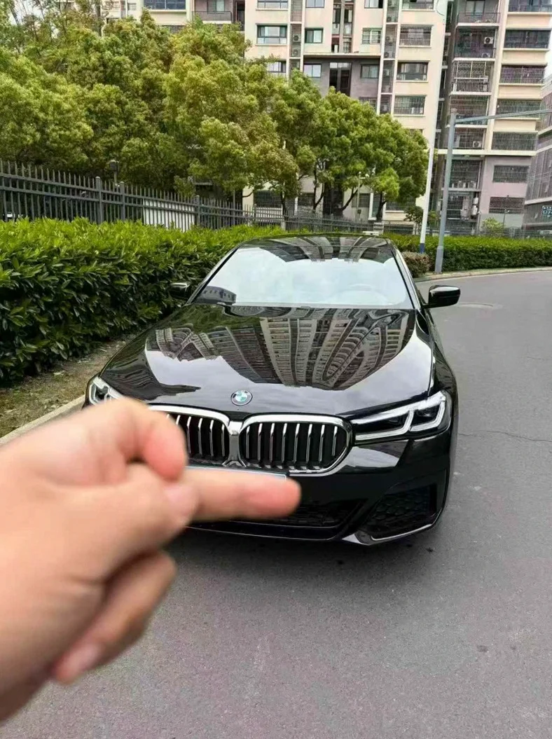 21年宝马530领先版