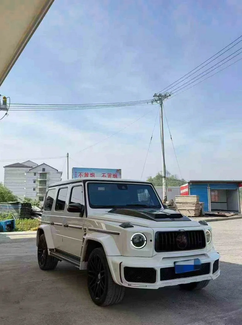 奔驰G 正面外观三