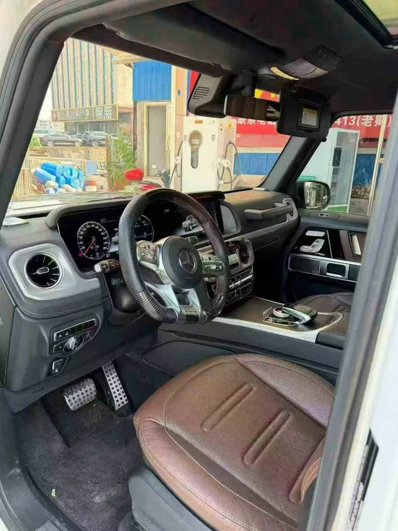 奔驰G 后面外观二