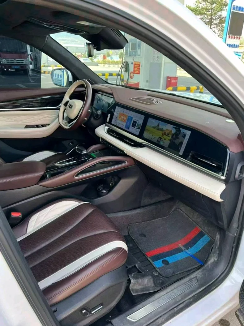 吉利星越 后面外观二