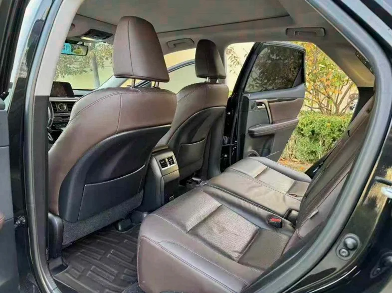 雷克萨斯RX 内饰后排