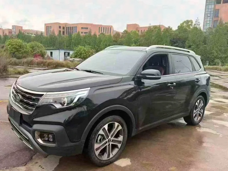 起亚智跑 正面外观三