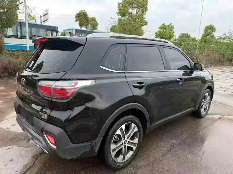 起亚智跑 后面外观三