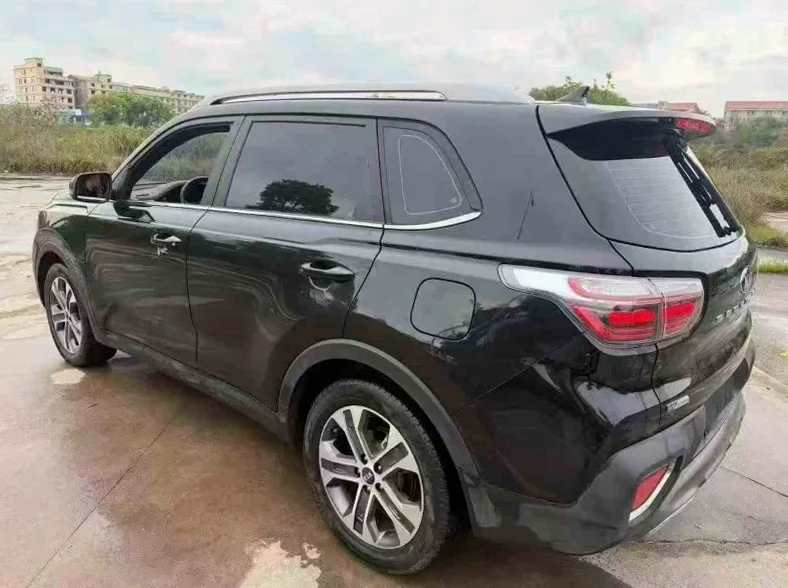 起亚智跑 驾驶室