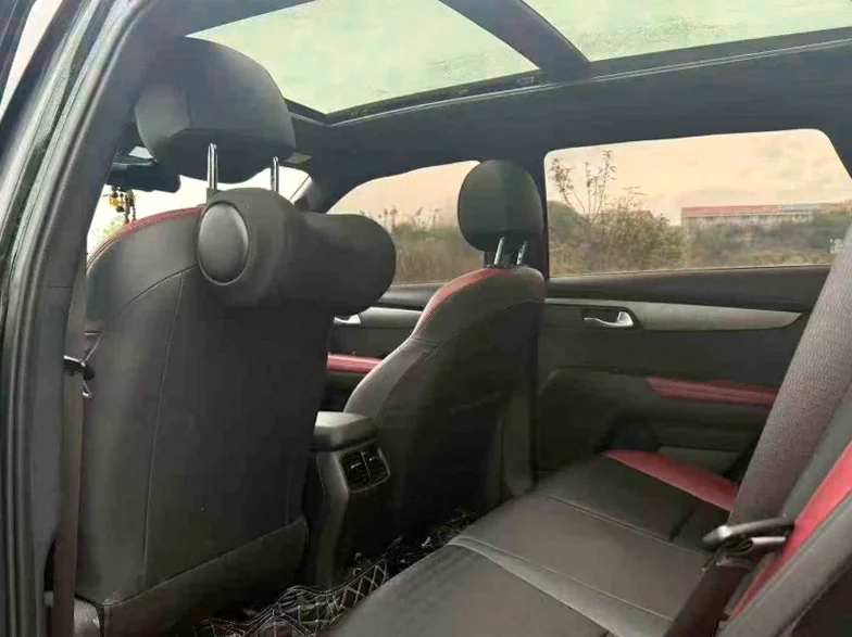 起亚智跑 后面外观二