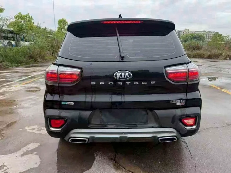 起亚智跑 内饰前排