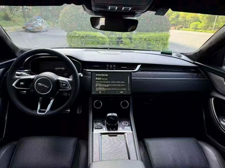 捷豹XFL 后面外观二