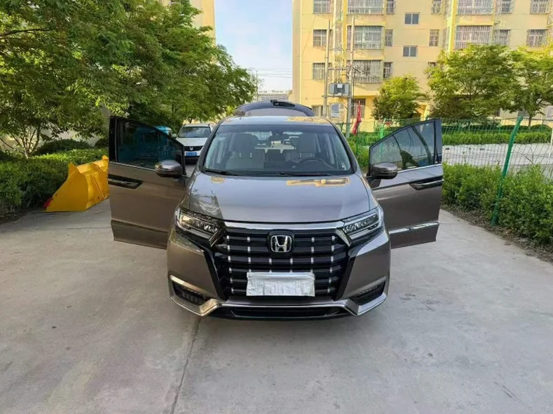 本田艾力绅 内饰后排