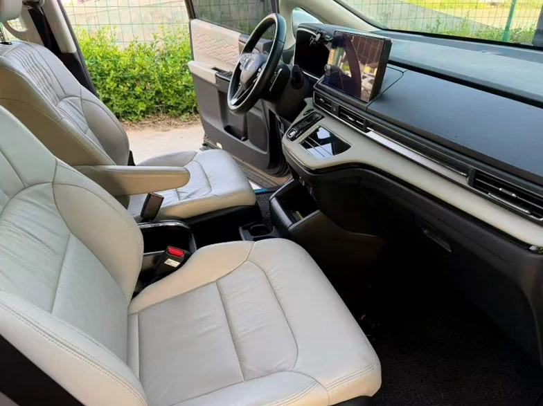 本田艾力绅 后面外观二