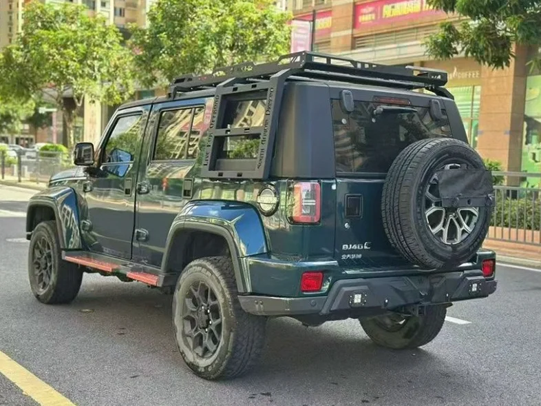 北京BJ40 内饰前排