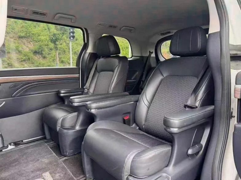 传祺M8 后面外观二