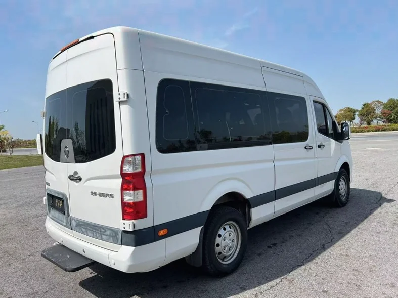 福田图雅诺 内饰后排