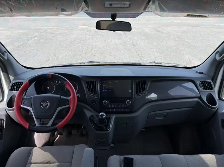 福田图雅诺 内饰前排