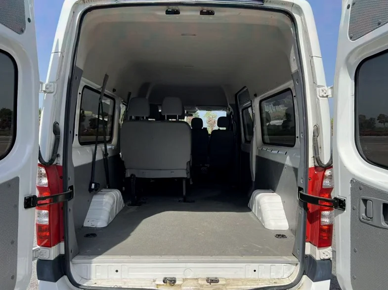 福田图雅诺 后面外观一