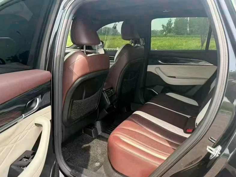 吉利星越 驾驶室