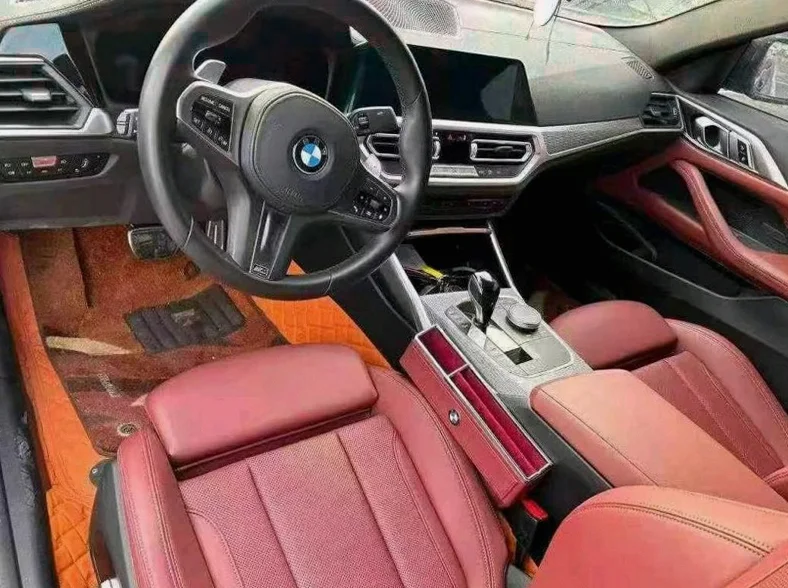 宝马4系 后面外观一