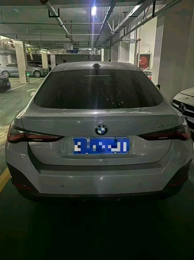 宝马4系 内饰前排