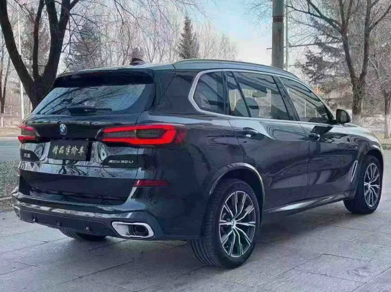 宝马X5 后面外观二