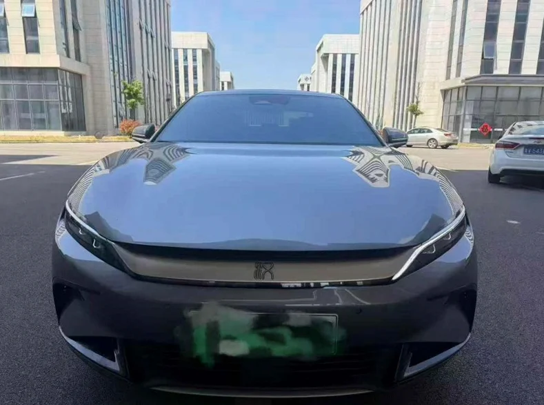 23年比亚迪汉EV 尊贵版