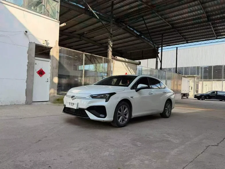 传祺埃安S580 正面外观二