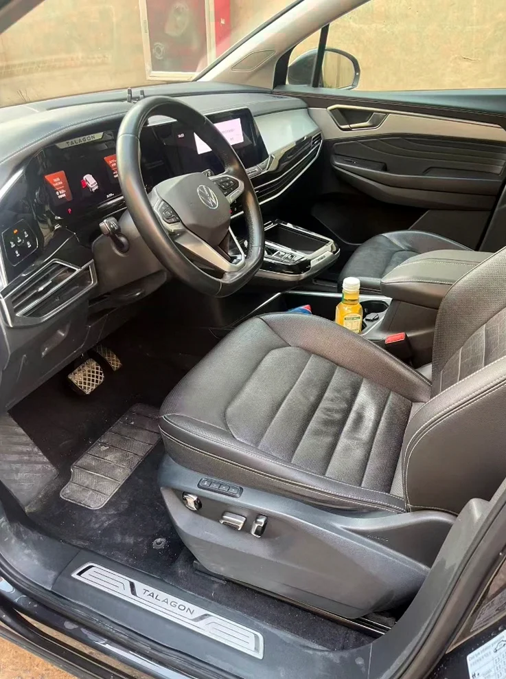 大众揽境 内饰后排