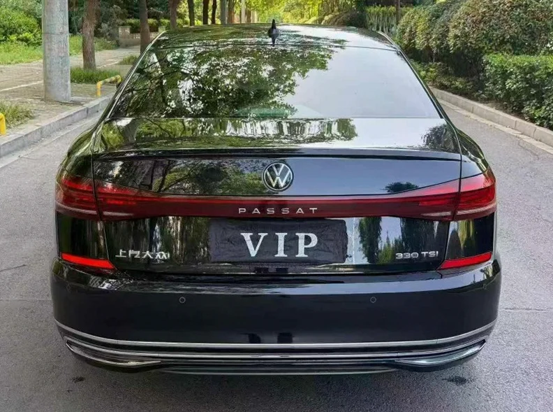 大众帕萨特 内饰后排