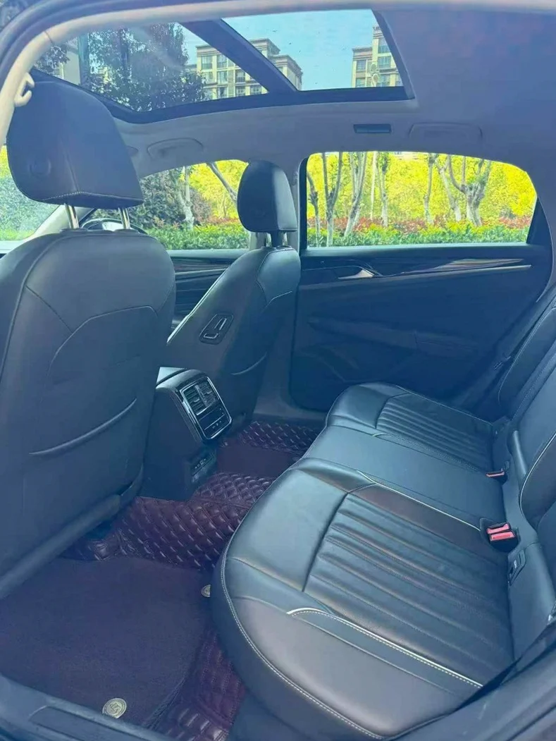 大众帕萨特 后面外观三