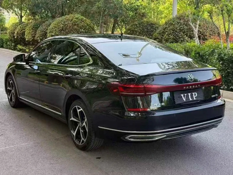 大众帕萨特 内饰前排