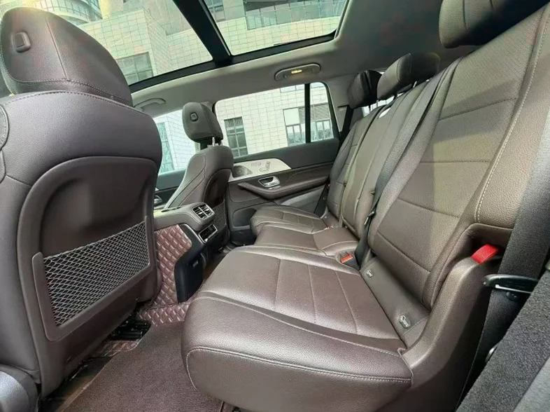 奔驰GLS 后面外观二