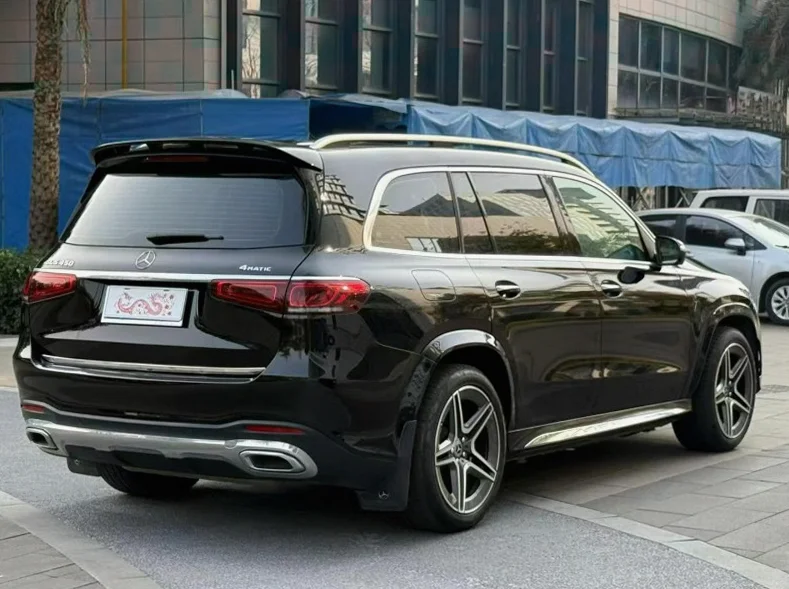 奔驰GLS 内饰前排