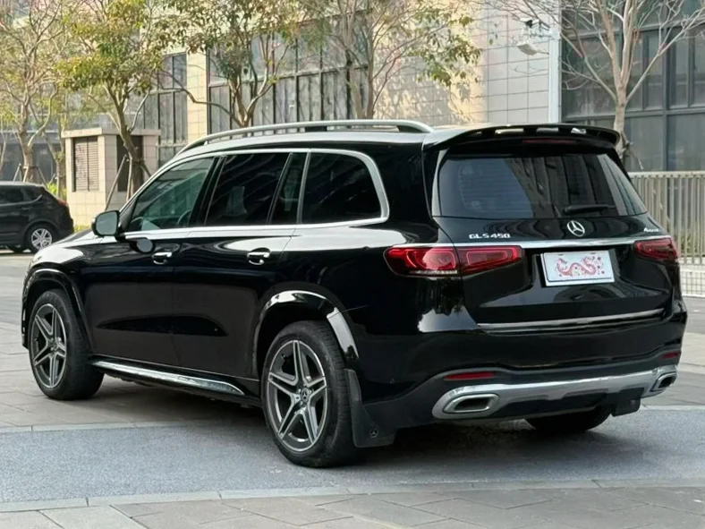 奔驰GLS 内饰后排